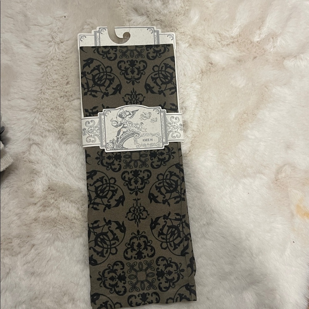 Assorted Women's Socks Collection - Picture 2 of 16